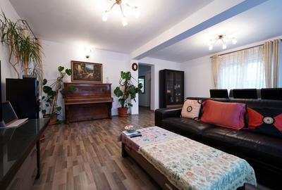 Vila 4 camere, curte 300mp, Cartier Azur, Pipera - 3