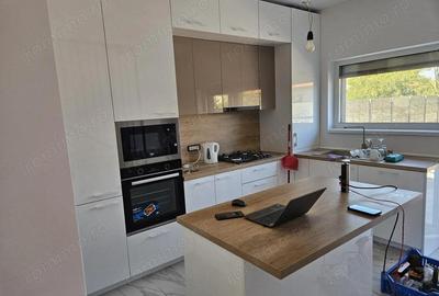 Casă cu Teren 230 Mp în Giarmata - 6