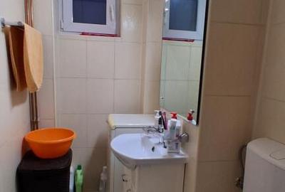 Apartament cu 3 camere decomandat în Democrației - 8