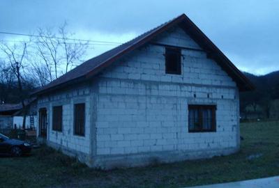 Apartament cu 3 camere decomandat în Șoimuș - 9