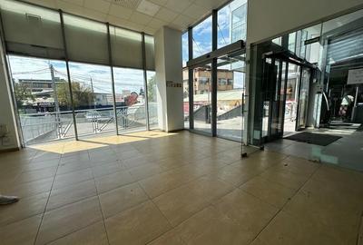 Zona 13 Septembrie Centru Comercial sp 66 mp open space - 2
