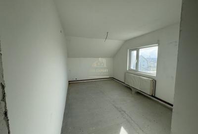 Casă cu 5 camere cu Teren 560 Mp în Central - 2