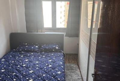 Apartament cu 3 camere decomandat în Tineretului