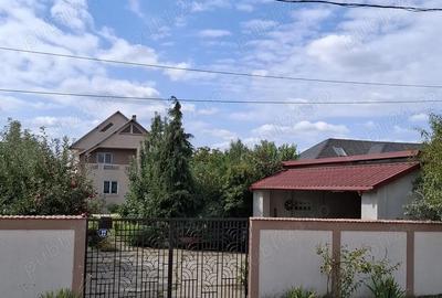 Casă cu 5 camere cu Teren 1400 Mp în Mărăcineni - 1