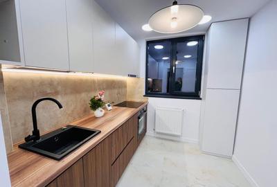 Apartament  cu trei camere renovat mobilat GATA DE MUTAT - 4