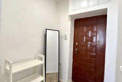 Garsonieră semidecomandată în CET - 8