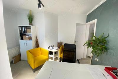 Spațiu comercial, de 78 mp, în Central - 11