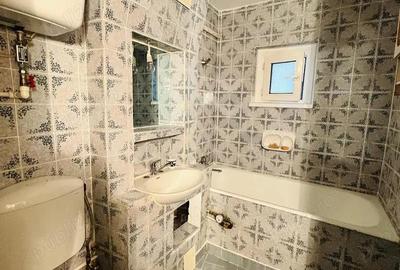 Apartament cu 3 camere decomandat în Piața Centrală - 7