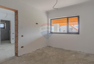 Casa moderna, la cheie, in Cristian - Str. Carpati - 22