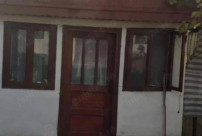 Casă cu 4 camere în Central - 3