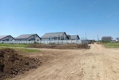 Domnesti - Str Cetinei, 718 Mp Intravilan, Deschidere 28, Utilitati - 5