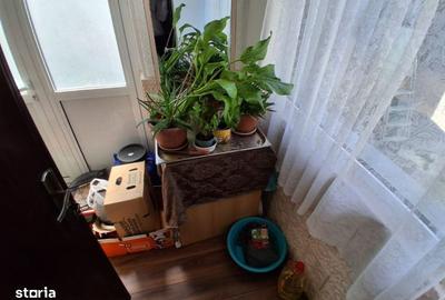 Casă cu 4 camere în Tătărași