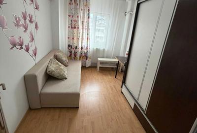 Apartament cu 4 camere decomandat în Central - 1