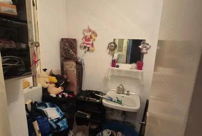Vand apartament 3 camere Micro 4 - 8