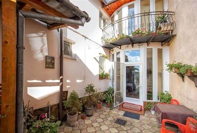 Pe incantare florala, casa cu 5 camere, curte individuala - Central, Brasov - 24