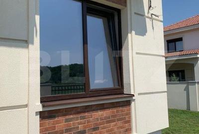 Casă cu 4 camere în Văleni - 6
