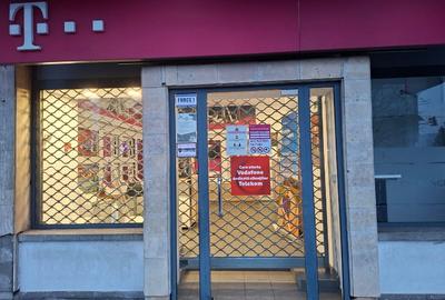 Spațiu comercial, de 40 mp, în Central - 3