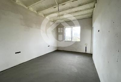 Duplex cu 3 camere cu Canalizare în Cristian - 6