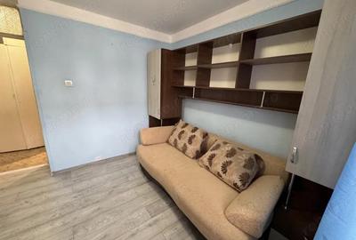 Inchiriere apartament 2 camere Zona 9 Mai / Registrul Comer?ului - 1