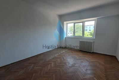 Apartament cu 4 camere decomandat în Galata - 3