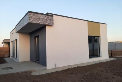 Casă individuală cu 3 camere în Berceni