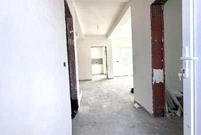 Duplex cu 4 camere cu Canalizare în Moșnița Nouă - 8