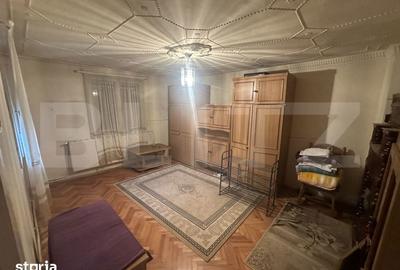 Casă cu 7 camere cu Teren 1171 Mp în Păulești - 9