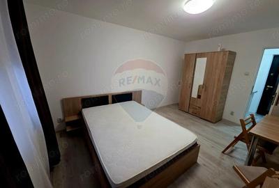 Apartament cu 1 camere de vanzare in zona 1 Mai - 1