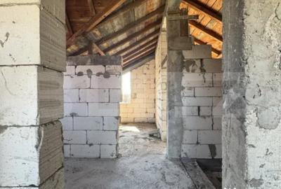 Casă cu 4 camere cu Teren 420 Mp în Cernele - 4