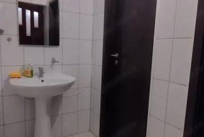 Casă cu 6 camere cu Canalizare în Bucovina - 1