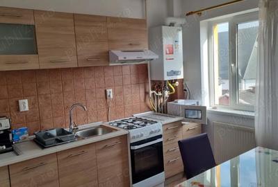 Apartament cu 2 camere decomandat, mobilat în Între Lacuri
