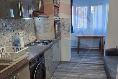 Inchiriere Apartament piata Gorjului - 2