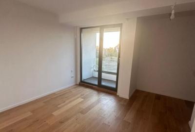 Vila deosebita de vanzare - zona Mamaia Nord pe malul laculu - 4