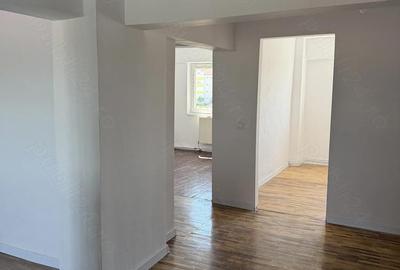 Apartament cu 3 camere decomandat în Nord - 6