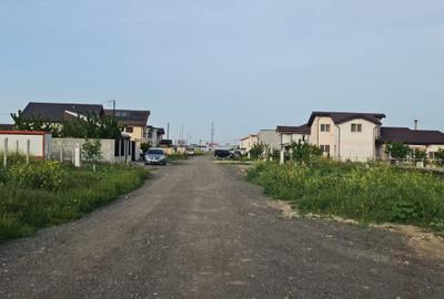 Teren Construcții intravilan de 500 mp, în Km 5 - 8
