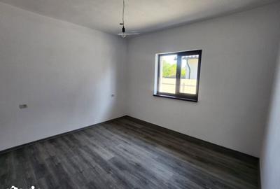 Casă cu 4 camere cu Teren 350 Mp în Hemeiuș - 7