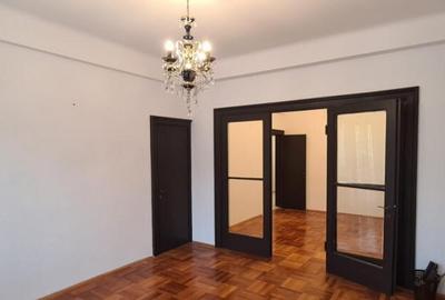 Apartament cu 4 camere decomandat, mobilat în Armeneasca - 4