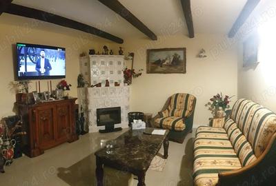 Casă cu 5 camere cu Teren 840 Mp în Lipovei