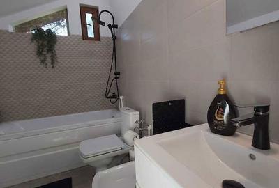 Casă cu 4 camere în Șoimuș - 2