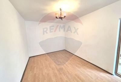 Casa de vanzare pretabila locuinta sau afacere | 13 Septembrie - 2