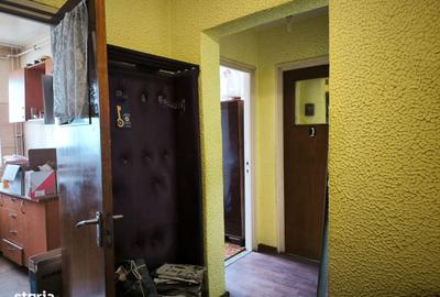 Apartament cu 2 camere decomandat în Cantacuzino