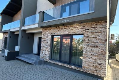 Duplex cu 4 camere cu Canalizare în Sud - 2