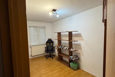 Apartament cu 3 camere semidecomandat în Popoveni - 4
