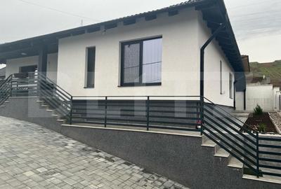 "Casa premium in stil mediteranean - zona linistita"