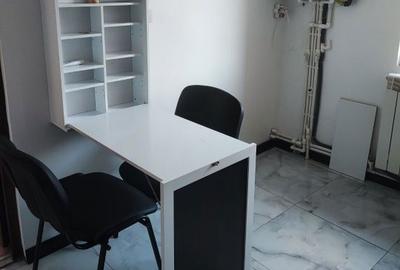 Garsonieră decomandată în Petros - 1