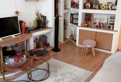 Apartament cu 3 camere decomandat în Far - 3