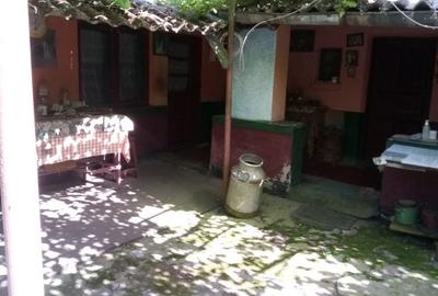 Casă cu 4 camere în Merii Petchii - 8
