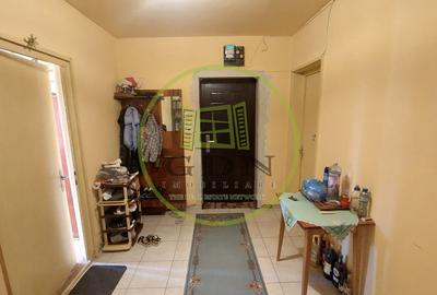 Apartament cu 3 camere decomandat, mobilat în 1 Mai - 6
