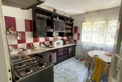 Casa cu 6 Camere in Predeal, cu Vedere Spre Munte - 3