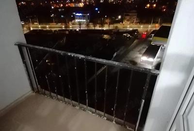 Garsonieră decomandată în Păcii